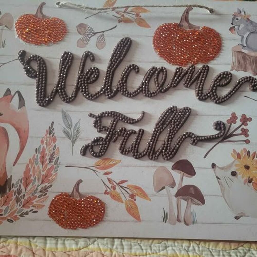 Blinged welcome fall sign